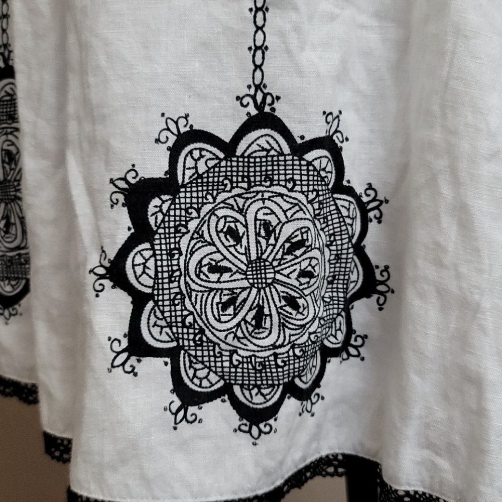 The Limited Skirt - Picture 3 of 10